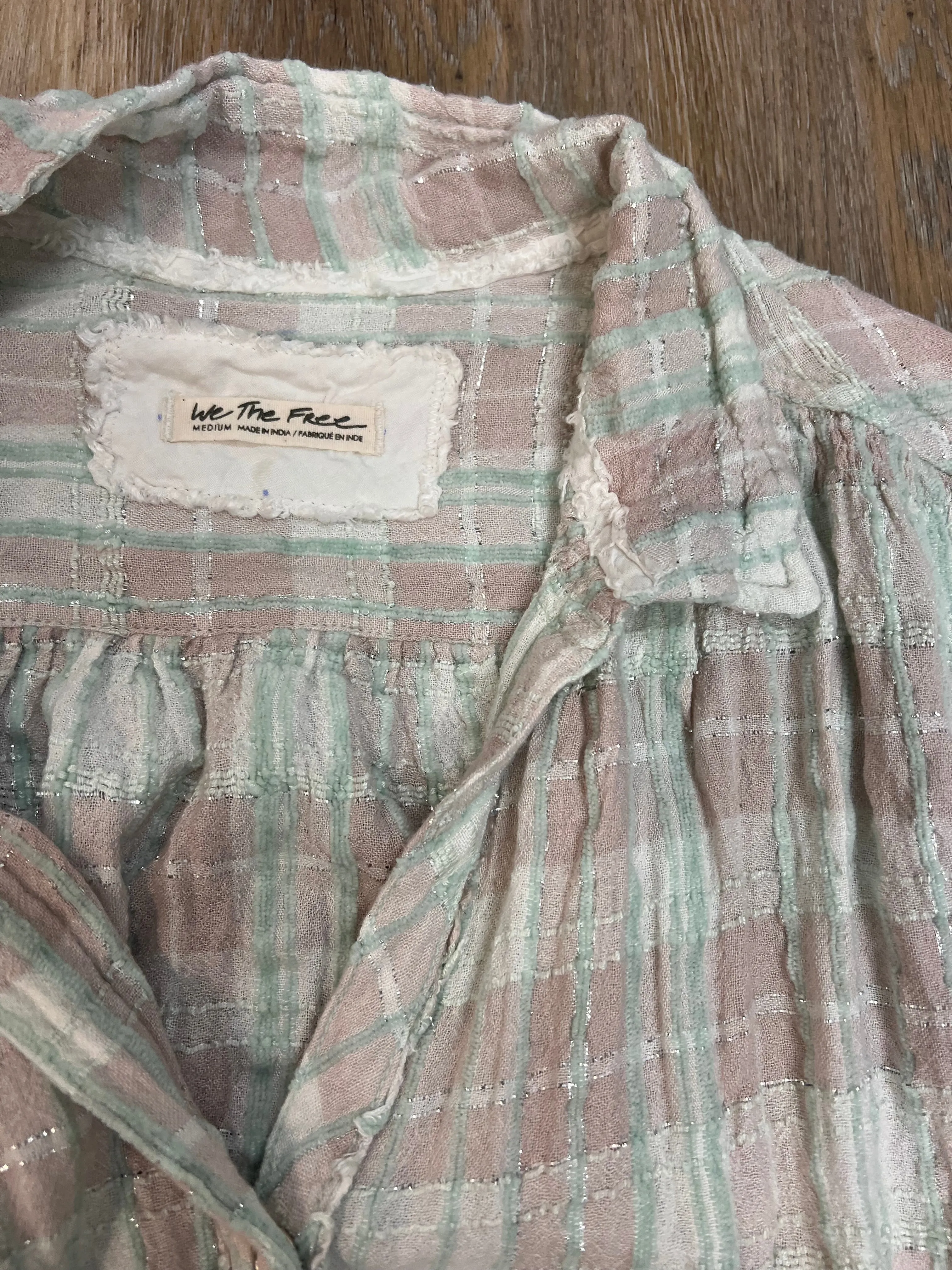 Blouse Long Sleeve By We The Free In Plaid Pattern, Size: M