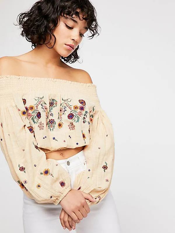 Embroidered Puff-sleeves Blouses&Shirts Top
